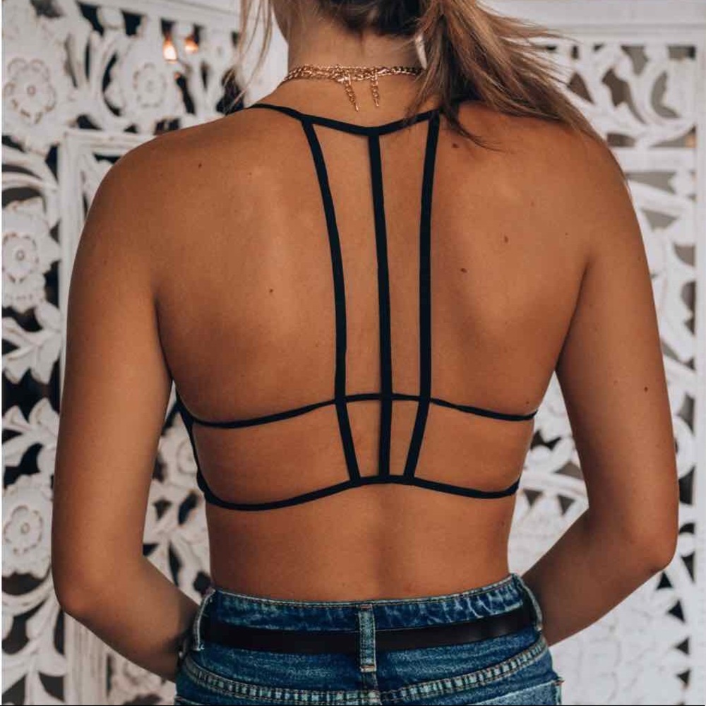 🆕 Black Straight Lines Bandeau Bralette